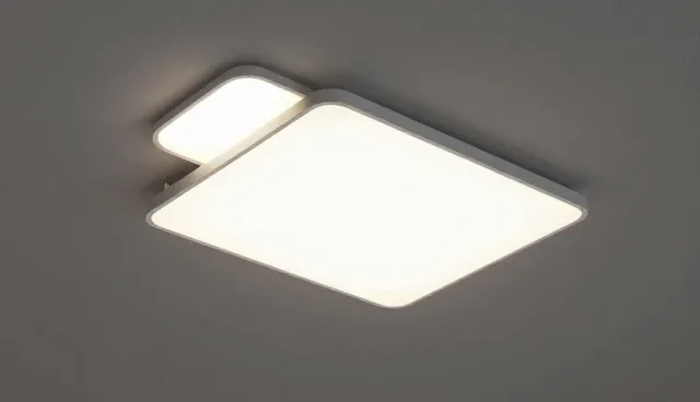 水电改造中现代风格灯具套装的使用与维护建议